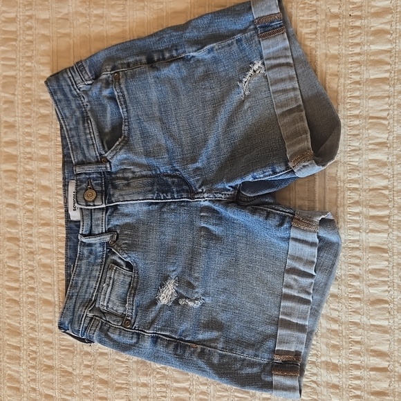 💙 Sonoma Distressed Cuffed Denim Shorts Women’s Small Mid Rise - Picture 9 of 12